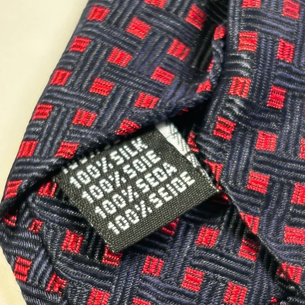 Vintage Nick Hilton Mens Silk Tie Navy Red Geometric‎ Woven Italy Luxury Necktie